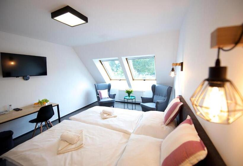 پانسیون Penzion Formula