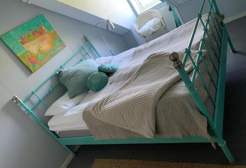 Strandbadsgården B&b