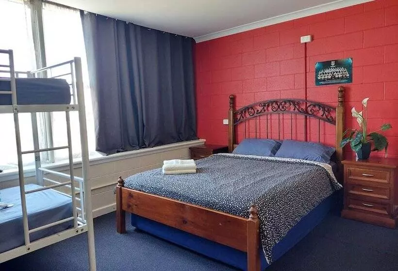 Retkeilymaja Port Adelaide Backpackers