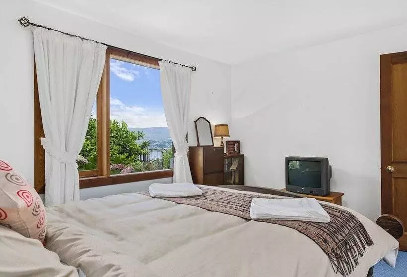 Brightwater Bed And Breakfast