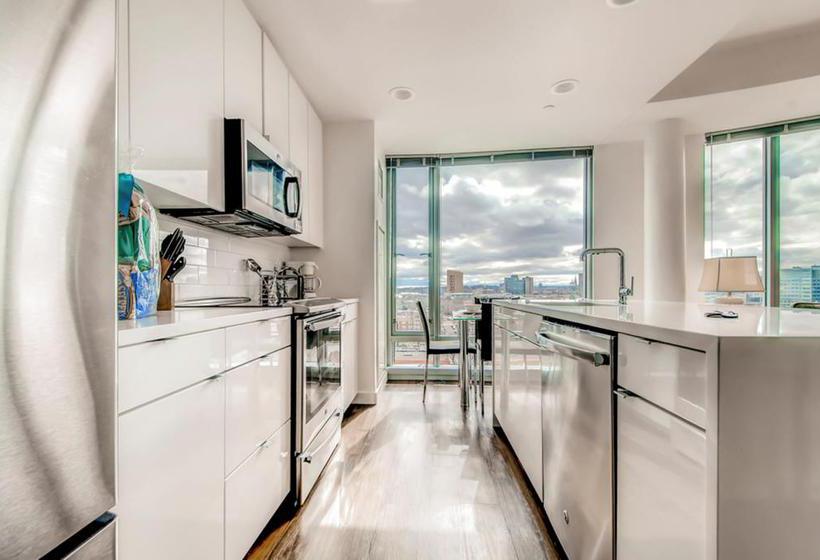 Global Luxury Suites At One Broadway