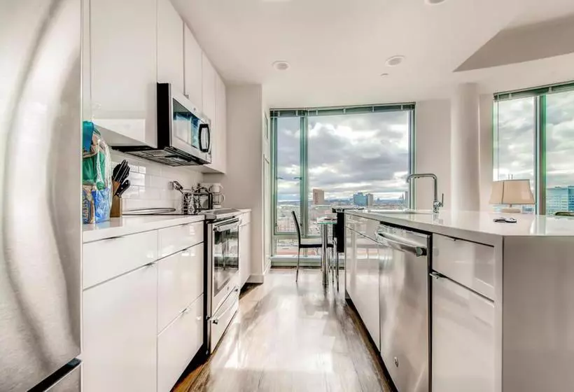 Global Luxury Suites At One Broadway