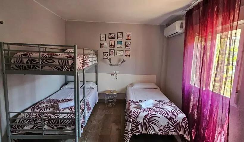 Hostal La Cabaña