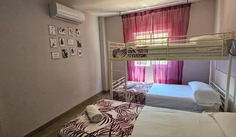 Hostal La Cabaña