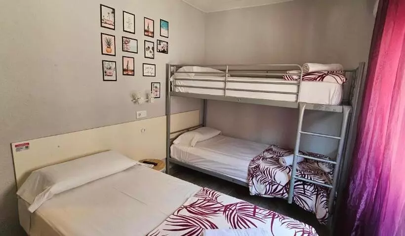 Hostal La Cabaña