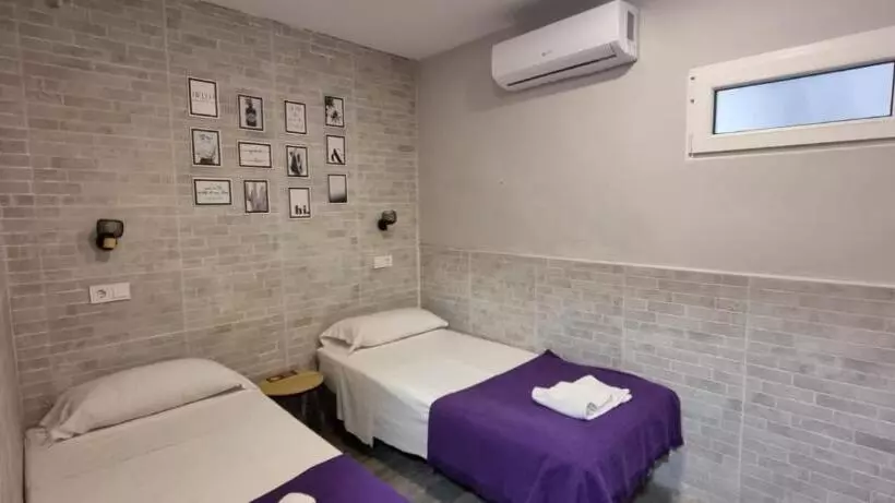 Hostal La Cabaña