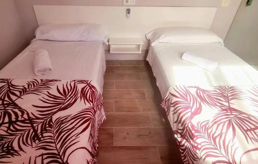 Hostal La Cabaña