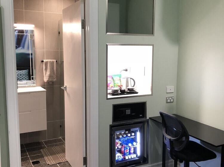 Отель Amelia Boutique