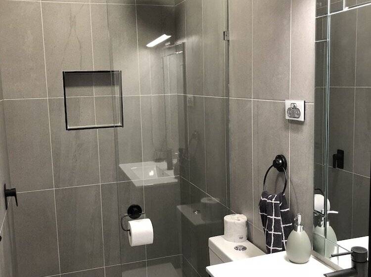 Отель Amelia Boutique