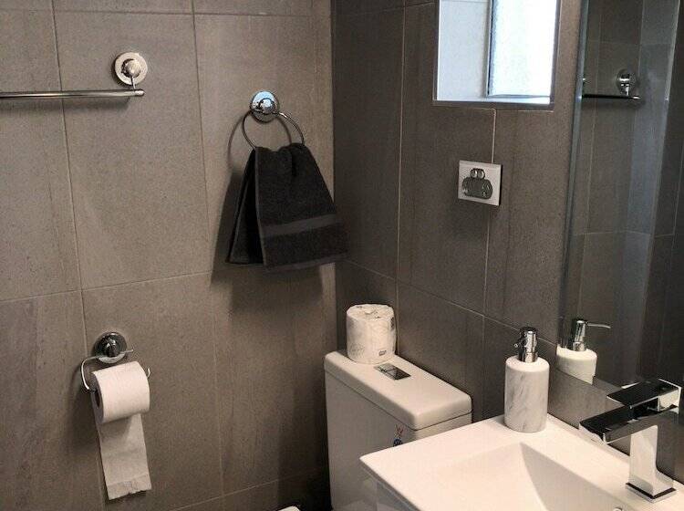 Отель Amelia Boutique