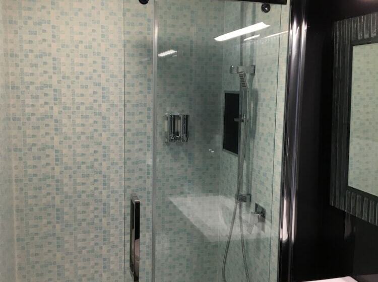 Отель Amelia Boutique