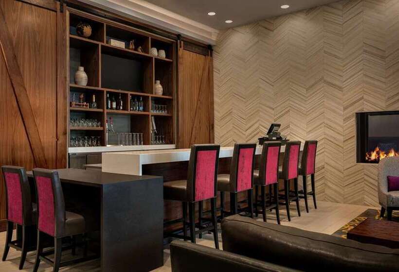 فندق Embassy Suites By Hilton Berkeley Heights