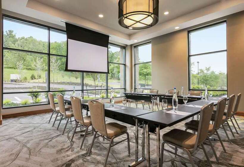 فندق Embassy Suites By Hilton Berkeley Heights