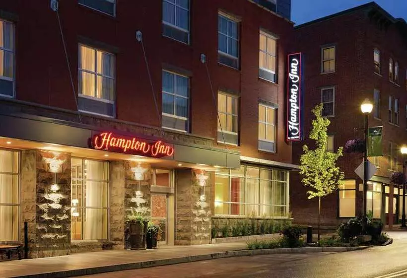 ホテル Hampton Inn St Albans