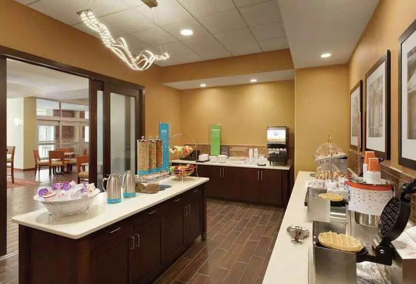ホテル Hampton Inn St Albans