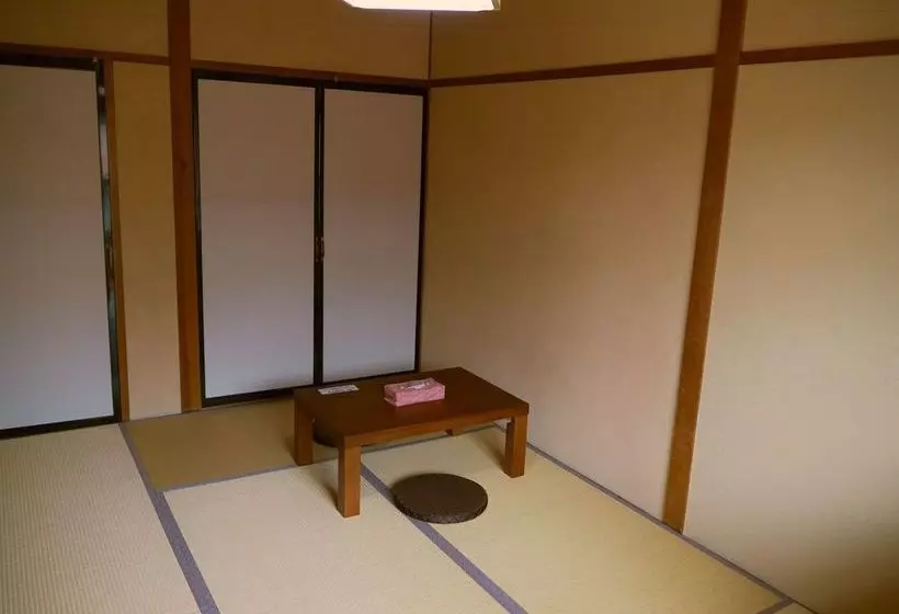 Hotelli Jhoppers Hida Takayama Guesthouse