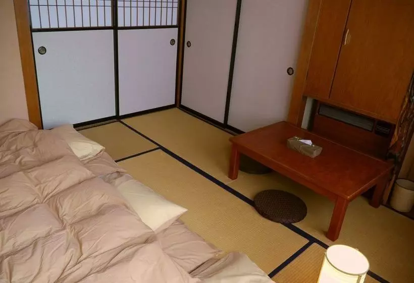 Hotelli Jhoppers Hida Takayama Guesthouse