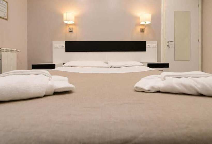 هتل Guesthouse O Affittacamere Casa Barberini