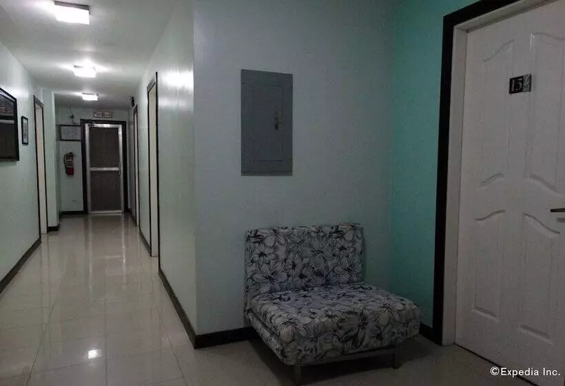 هتل Panda Tea Garden Suites