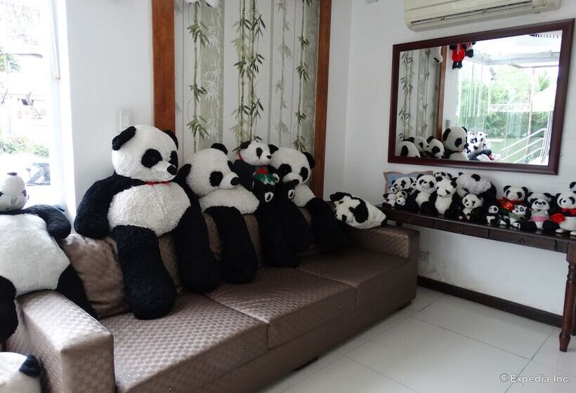 בית מלון כפרי Panda Tea Garden Suites