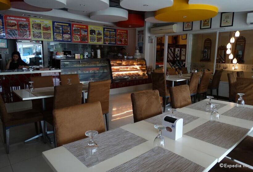 בית מלון כפרי Panda Tea Garden Suites