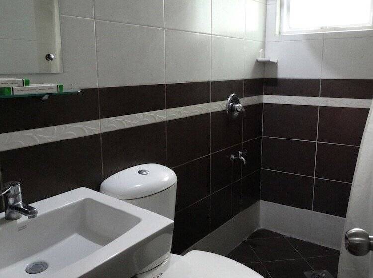 בית מלון כפרי Panda Tea Garden Suites