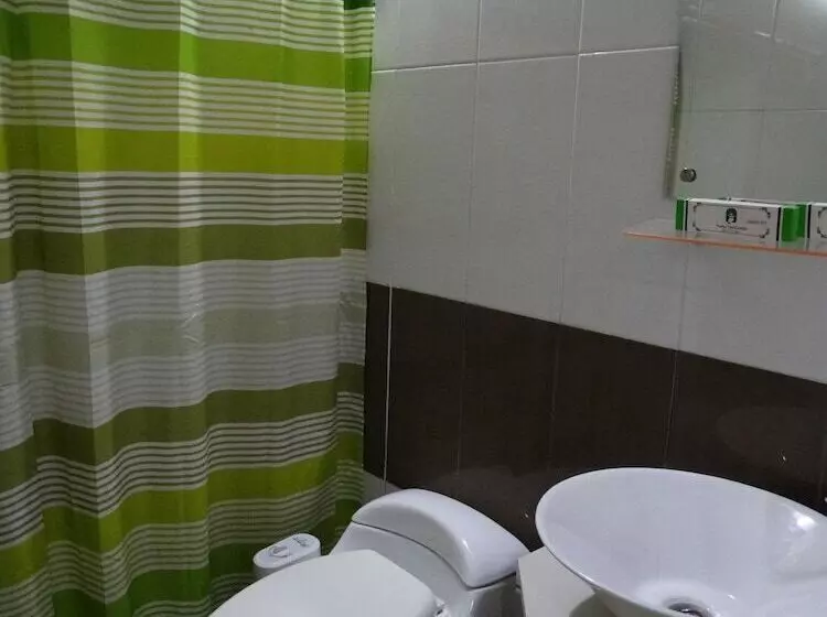 هتل Panda Tea Garden Suites