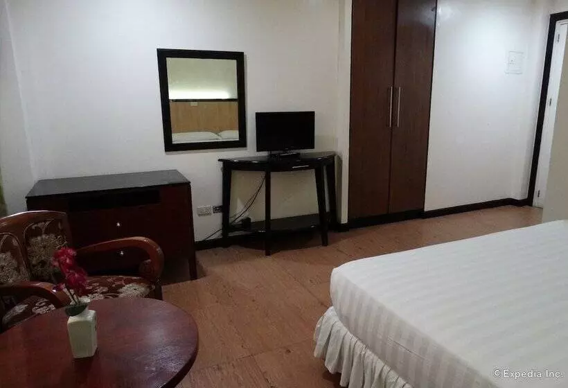 هتل Panda Tea Garden Suites