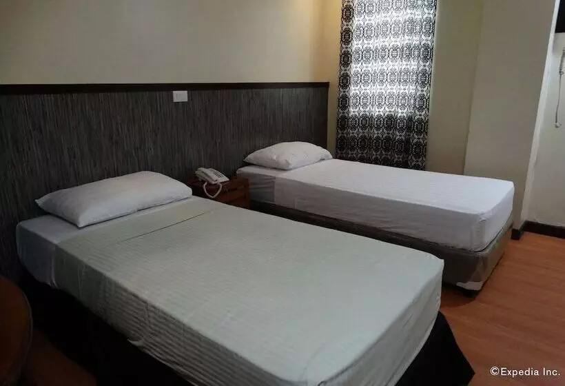هتل Panda Tea Garden Suites