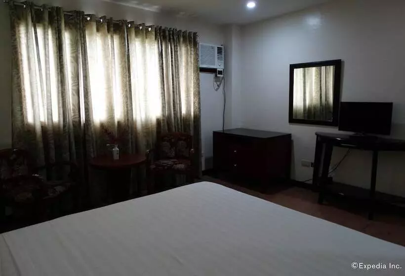 هتل Panda Tea Garden Suites