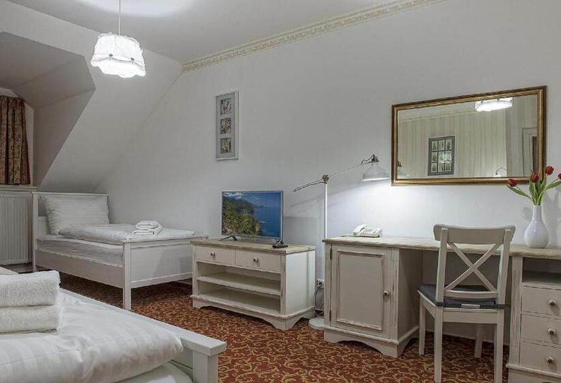 فندق Pod Bránou