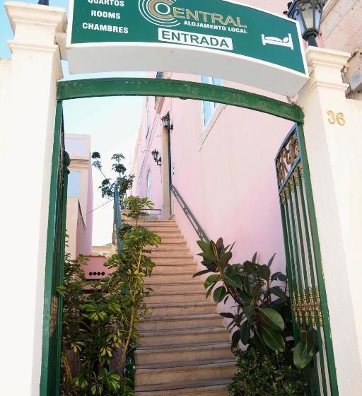 فندق Central Guest House