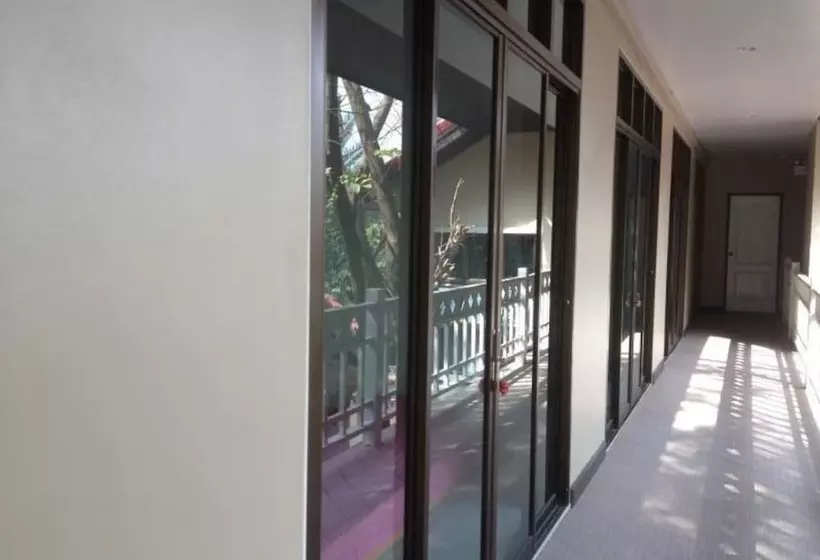 هتل The Old Palace Resort Klong Sa Bua