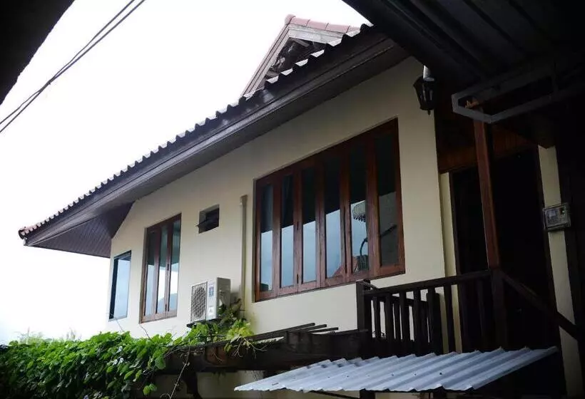 ペンション Ban U Thong Accommodations