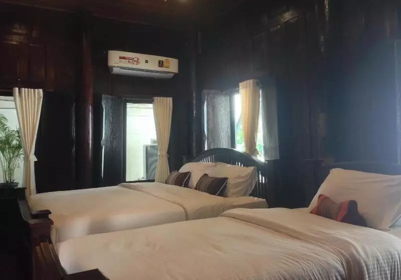 ペンション Ban U Thong Accommodations