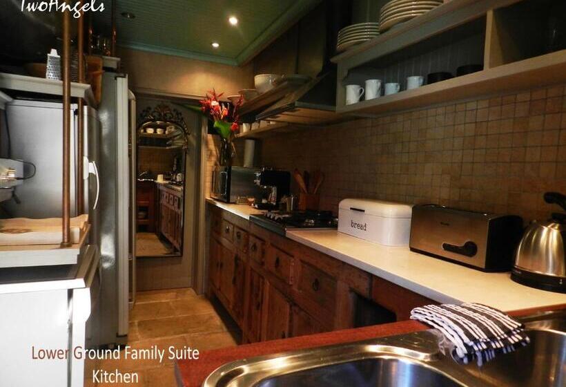 پانسیون Twoangels