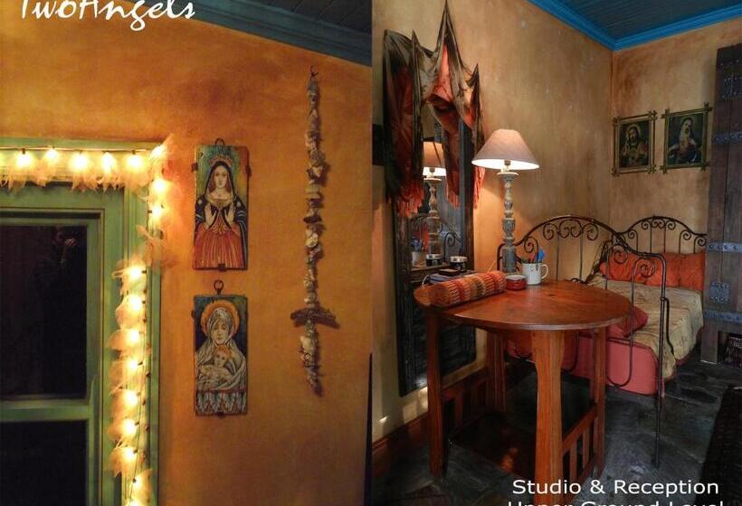 پانسیون Twoangels