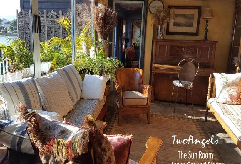 پانسیون Twoangels