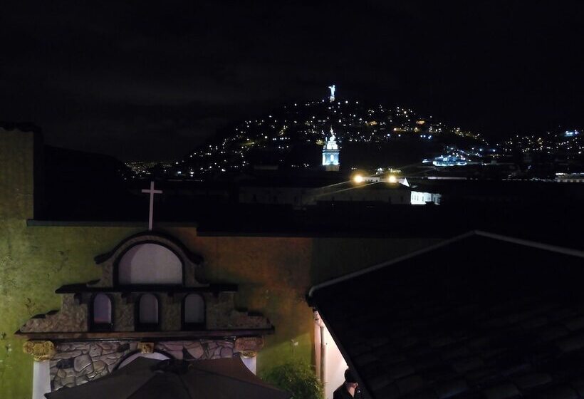 호스텔 Friends Hotel & Rooftop   Historic Center & Museums