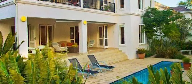 تختخواب و صبحانه Apple And Spice Guest House