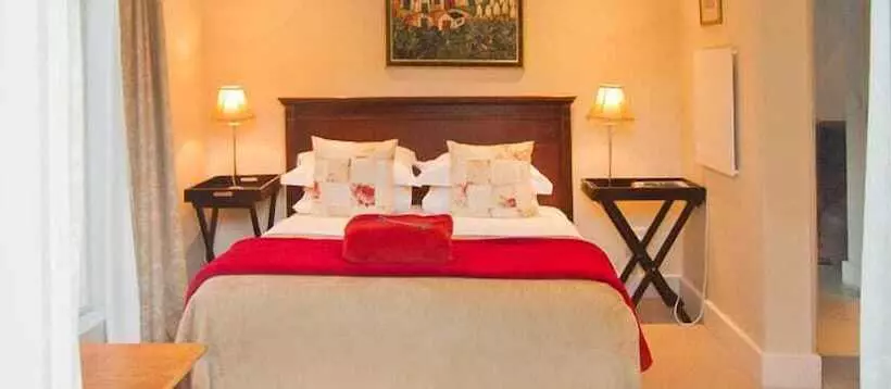 تختخواب و صبحانه Apple And Spice Guest House