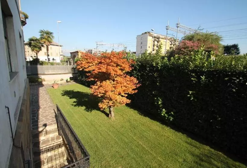 تختخواب و صبحانه Stay Bergamo