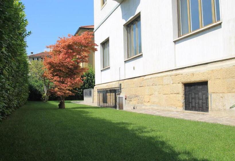 تختخواب و صبحانه Stay Bergamo