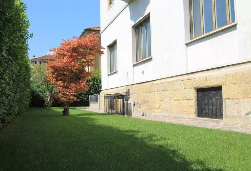 تختخواب و صبحانه Stay Bergamo