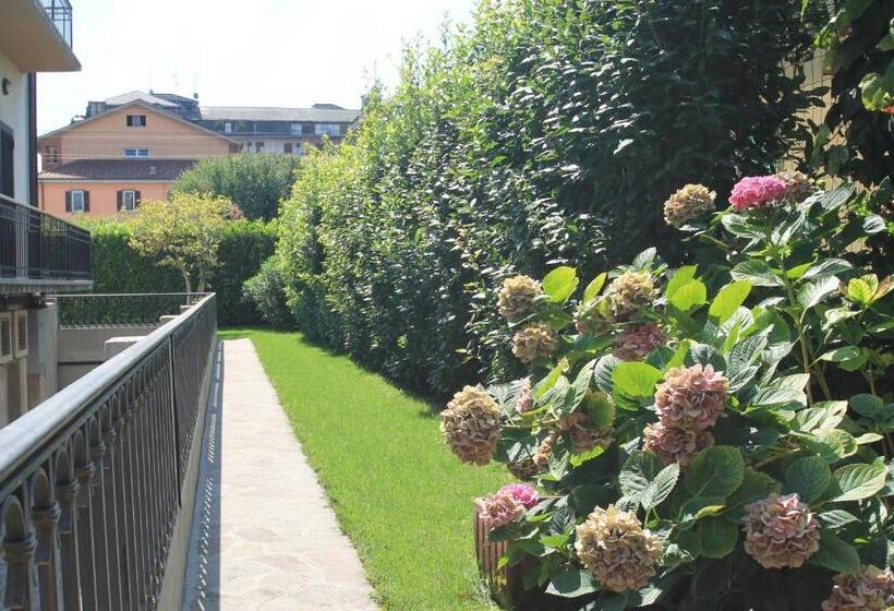 تختخواب و صبحانه Stay Bergamo