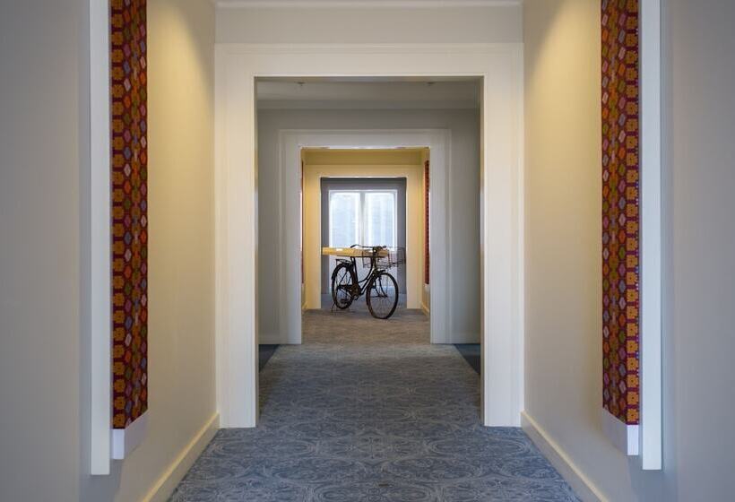 Amalfi Hotel Seminyak