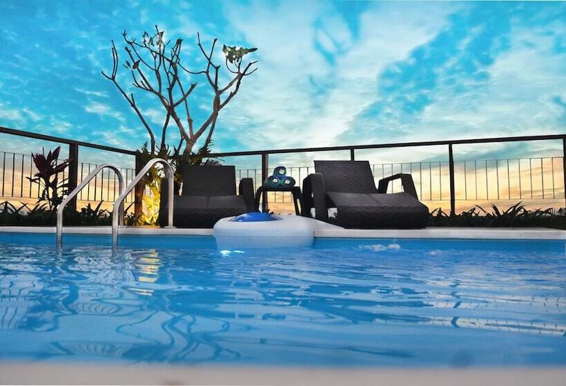 Amalfi Hotel Seminyak