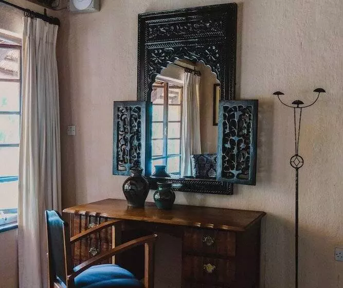 هتل Amanzi Lodge