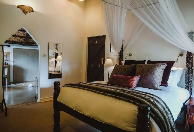 هتل Amanzi Lodge