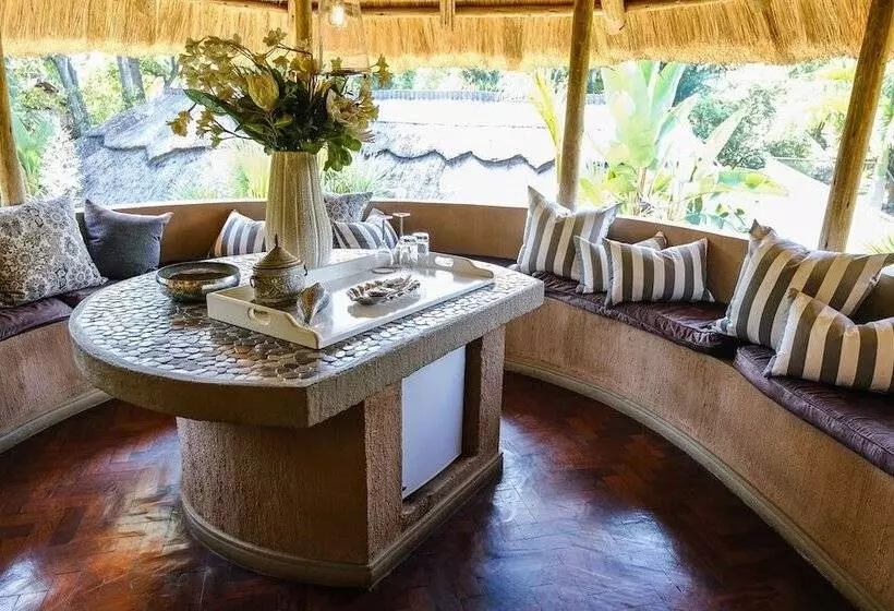 هتل Amanzi Lodge